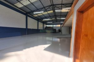 Pavilhão com 325m², no bairro Bela Vista em Caxias do Sul para Alugar