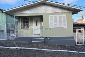 Casa com 92m², 3 dormitórios, no bairro Rio Branco em Caxias do Sul para Alugar