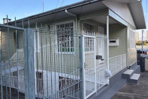 Casa com 92m², 3 dormitórios, no bairro Rio Branco em Caxias do Sul para Alugar