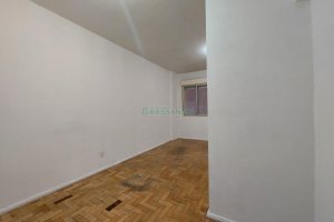 Sala com 33m², no bairro Centro em Caxias do Sul para Alugar