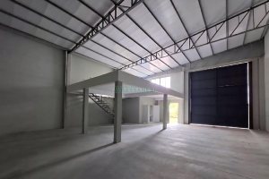 Pavilhão com 378m², no bairro São Luiz em Caxias do Sul para Alugar