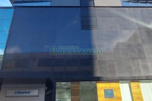 Sala com 49m², 1 vaga, no bairro Centro em Caxias do Sul para Alugar