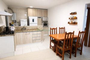 Apto Mobiliado com 70m², 2 dormitórios, 1 vaga, no bairro Vinhedos em Caxias do Sul para Alugar