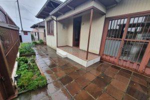 Casa com 120m², 3 dormitórios, 3 vagas, no bairro Rio Branco em Caxias do Sul para Alugar