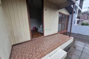 Casa com 120m², 3 dormitórios, 3 vagas, no bairro Rio Branco em Caxias do Sul para Alugar