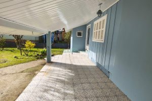 Casa com 142m², 1 dormitório, 1 vaga, no bairro Cidade Nova em Caxias do Sul para Comprar
