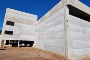 Pavilhão com 5000m², no bairro Forqueta em Caxias do Sul para Alugar