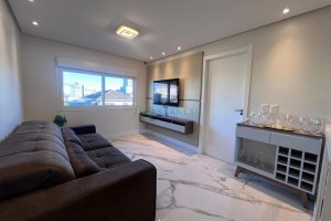 Casa com 100m², 2 dormitórios, 1 vaga, no bairro Rio Branco em Caxias do Sul para Alugar