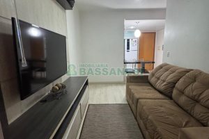 Apartamento com 50m², 2 dormitórios, 1 vaga, no bairro Kayser em Caxias do Sul para Alugar