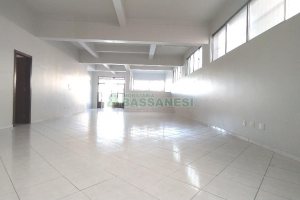 Loja com 170m², no bairro Rio Branco em Caxias do Sul para Alugar