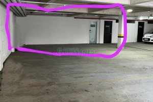 Estacionamento com 100m², no bairro Pio X em Caxias do Sul para Alugar