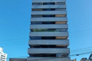 Apartamento com 86m², 2 dormitórios, 2 vagas, no bairro Lourdes em Caxias do Sul para Comprar