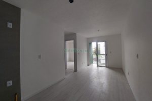 Apartamento com 60m², 2 dormitórios, 1 vaga, no bairro Charqueadas em Caxias do Sul para Alugar