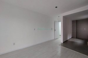 Apartamento com 60m², 2 dormitórios, 1 vaga, no bairro Charqueadas em Caxias do Sul para Alugar