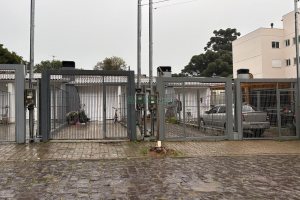 Casa com 52m², 2 dormitórios, 2 vagas, no bairro Ana Rech em Caxias do Sul para Alugar