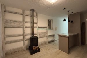 Casa com 52m², 2 dormitórios, 2 vagas, no bairro Ana Rech em Caxias do Sul para Alugar