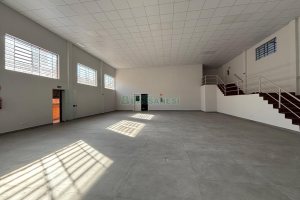 Loja com 400m², 8 vagas, no bairro São Pelegrino em Caxias do Sul para Alugar