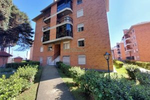 Apto Mobiliado com 57m², 2 dormitórios, 2 vagas, no bairro Universitário em Caxias do Sul para Alugar