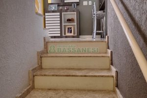 Sobrado com 139m², 3 dormitórios, 2 vagas, no bairro Nossa Senhora da Saúde em Caxias do Sul para Comprar