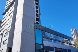 Sala com 37m², 2 vagas, no bairro Pio X em Caxias do Sul para Alugar