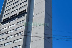 Sala com 37m², 2 vagas, no bairro Pio X em Caxias do Sul para Alugar