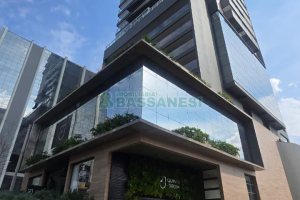 Sobreloja com 285m², 2 vagas, no bairro Exposição em Caxias do Sul para Alugar