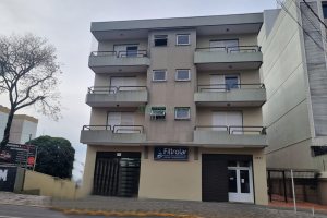 Apartamento com 94m², 2 dormitórios, 1 vaga, no bairro São Pelegrino em Caxias do Sul para Alugar