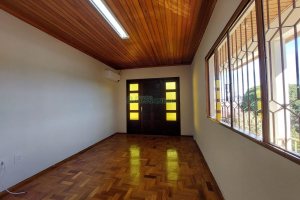Casa com 120m², 3 dormitórios, 1 vaga, no bairro Cruzeiro em Caxias do Sul para Alugar