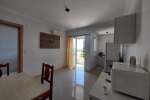 Apto Mobiliado, 1 dormitório, 1 vaga, no bairro Petrópolis em Caxias do Sul para Alugar