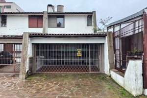 Casa com 154m², 3 dormitórios, no bairro Jardelino Ramos em Caxias do Sul para Comprar