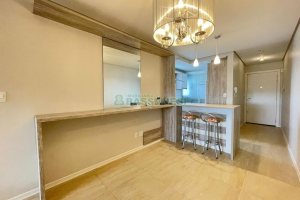 Apto Mobiliado com 83m², 2 dormitórios, 1 vaga, no bairro Jardim América em Caxias do Sul para Alugar