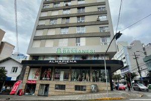 Apartamento com 82m², 2 dormitórios, no bairro São Pelegrino em Caxias do Sul para Alugar
