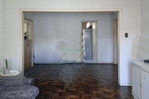 Apto Mobiliado com 185m², 4 dormitórios, no bairro Centro em Caxias do Sul para Alugar
