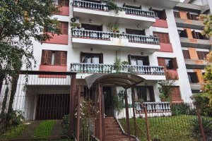 Apartamento com 84m², 3 dormitórios, 3 vagas, no bairro Madureira em Caxias do Sul para Comprar