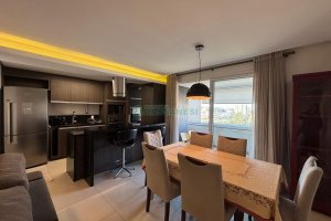 Apto Mobiliado com 98m², 2 dormitórios, 2 vagas, no bairro Jardim América em Caxias do Sul para Alugar