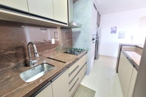 Apto Mobiliado com 90m², 2 dormitórios, 2 vagas, no bairro Madureira em Caxias do Sul para Alugar