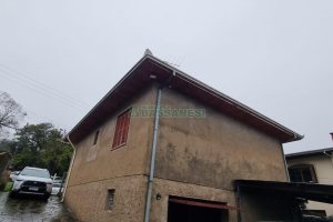 Casa com 100m², 3 dormitórios, 1 vaga, no bairro São Virgílio em Caxias do Sul para Alugar