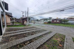 Pavilhão com 288m², no bairro Desvio Rizzo em Caxias do Sul para Alugar