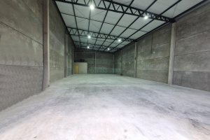 Pavilhão com 288m², no bairro Desvio Rizzo em Caxias do Sul para Alugar