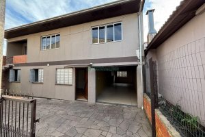 Casa com 82m², 3 dormitórios, 3 vagas, no bairro Serrano em Caxias do Sul para Alugar