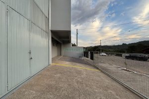 Pavilhão com 344m², no bairro Ana Rech em Caxias do Sul para Alugar