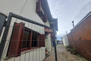 Casa Mobiliada com 200m², 3 dormitórios, 2 vagas, no bairro Santa Lúcia em Caxias do Sul para Alugar