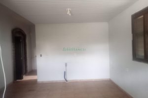 Casa com 180m², 3 dormitórios, 1 vaga, no bairro Esplanada em Caxias do Sul para Alugar