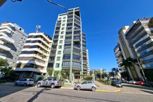 Apartamento com 187m², 3 dormitórios, 2 vagas, no bairro Lourdes em Caxias do Sul para Comprar