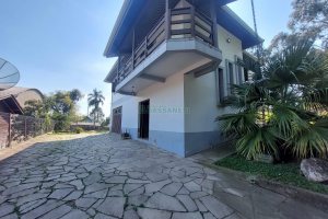 Casa Mobiliada com 115m², 3 dormitórios, 3 vagas, no bairro São Virgílio em Caxias do Sul para Alugar