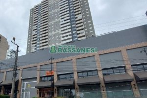 Apto Mobiliado com 88m², 3 dormitórios, 2 vagas, no bairro Madureira em Caxias do Sul para Alugar