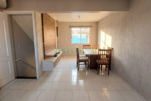 Sobrado com 85m², 2 dormitórios, 1 vaga, no bairro Salgado Filho em Caxias do Sul para Comprar