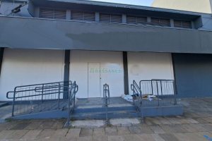 Loja com 519m², no bairro Madureira em Caxias do Sul para Alugar
