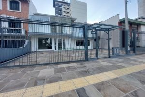 Loja com 335m², 8 vagas, no bairro Panazzolo em Caxias do Sul para Alugar