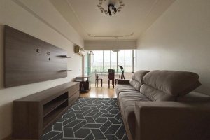 Apto Mobiliado com 78m², 2 dormitórios, 1 vaga, no bairro Lourdes em Caxias do Sul para Alugar